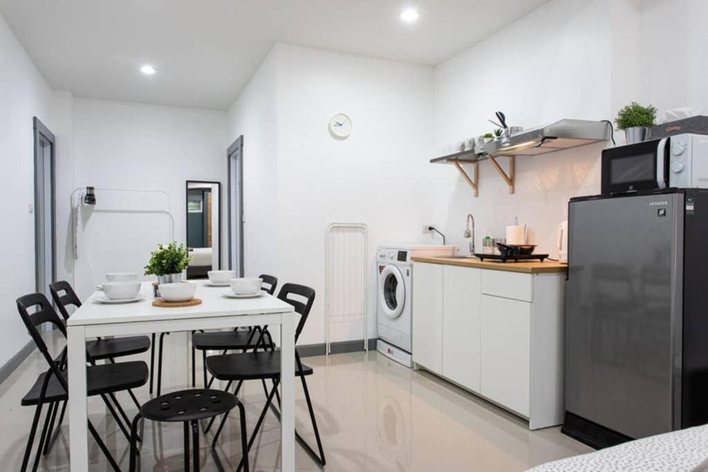 P1 Silom Pan Large Room Full Kitchen Wifi 4-6Pax Μπανγκόκ Εξωτερικό φωτογραφία