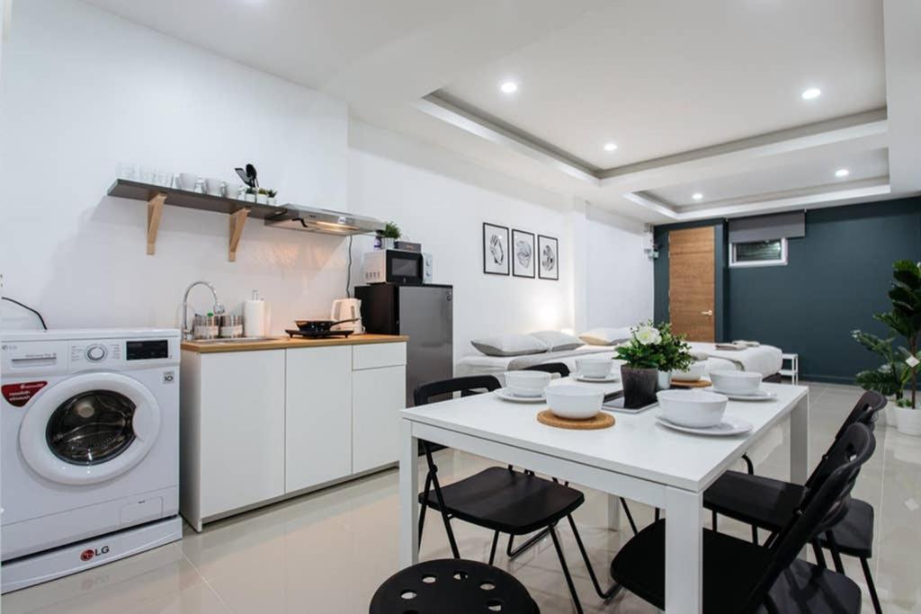 P1 Silom Pan Large Room Full Kitchen Wifi 4-6Pax Μπανγκόκ Εξωτερικό φωτογραφία